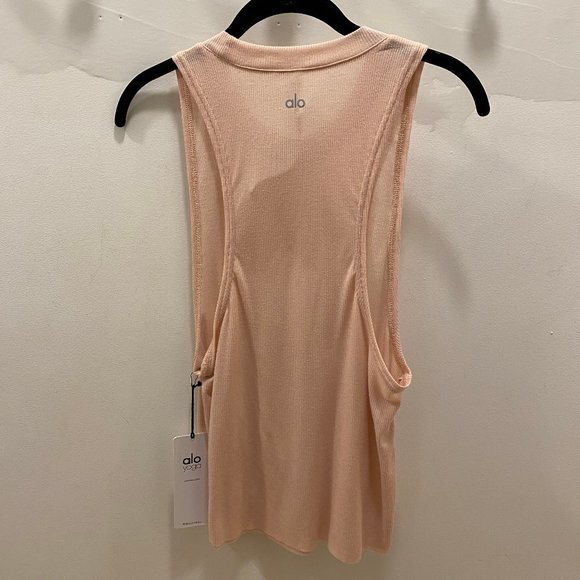 NWT Alo Yoga Heatwave Tank in Nectar - Picture 3 of 6
